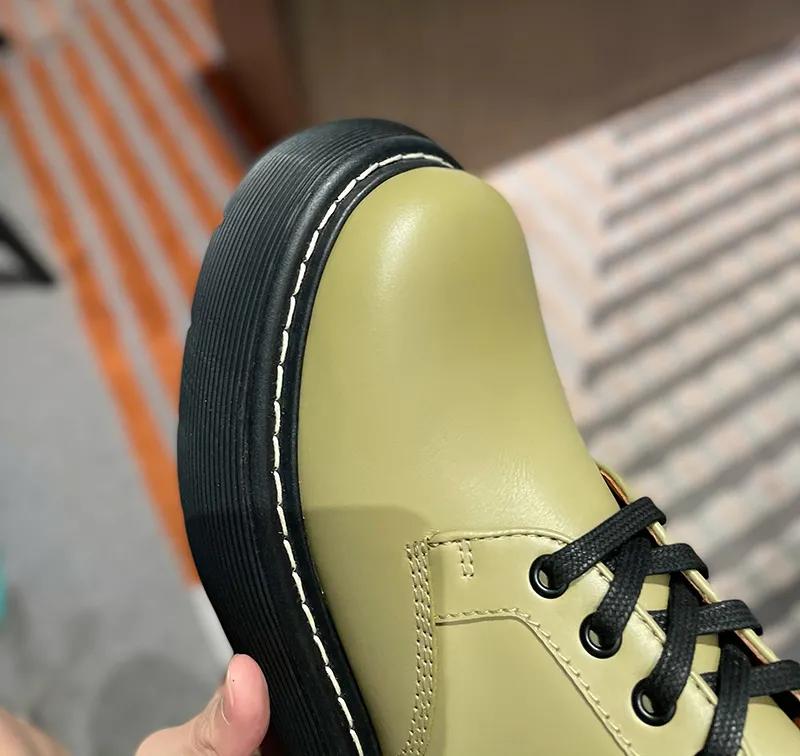 简约时髦短靴,不止是一双鞋子