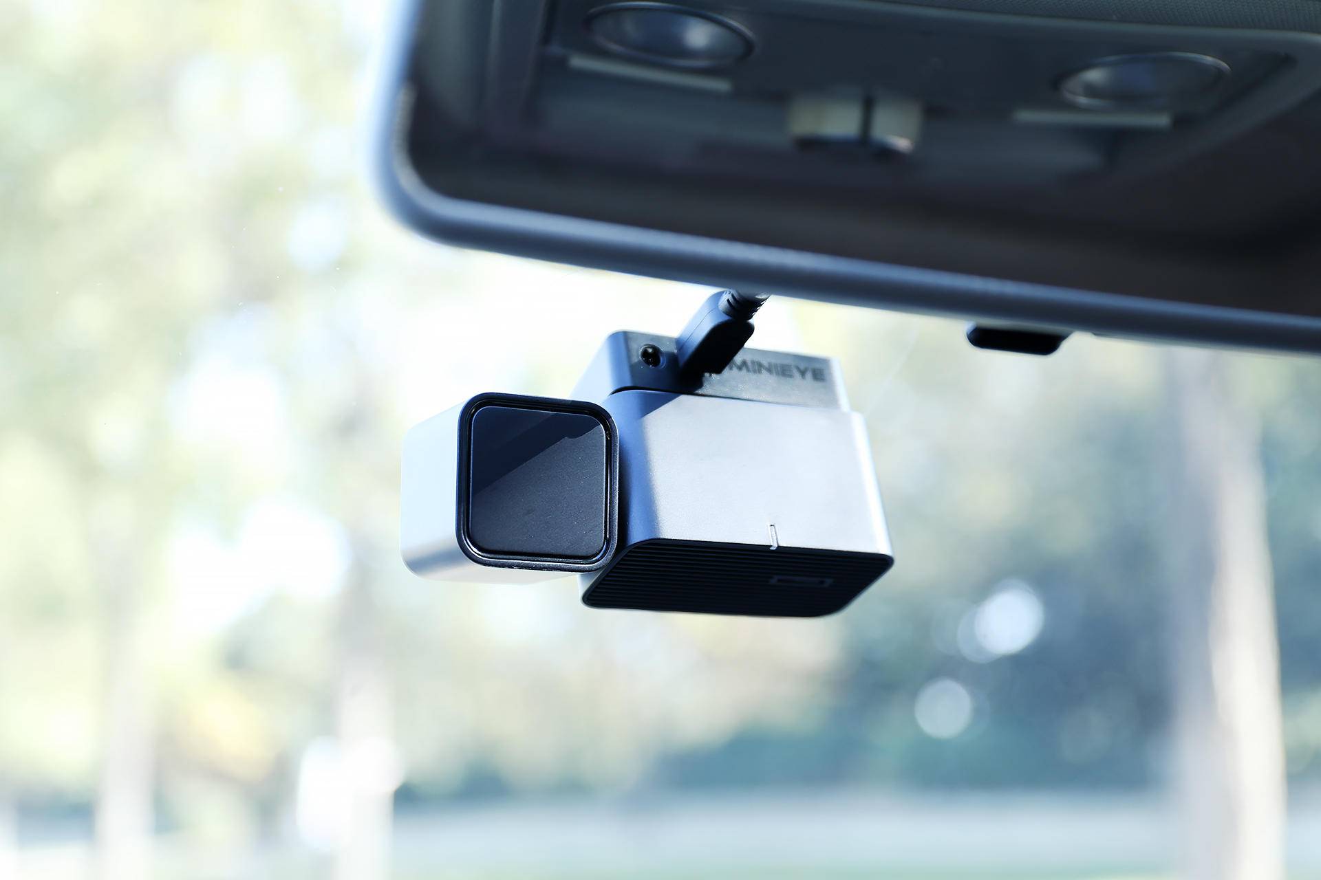 还有这等好事？花行车记录仪的钱体验豪车标配的高级驾驶辅助