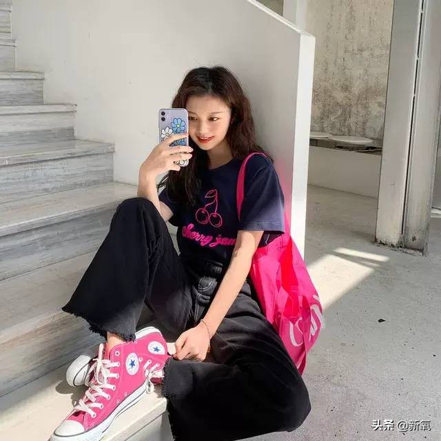 抄袭正牌总裁夫人的MiuMiu，张大奕最新暗戳戳挑衅的文案也太够了