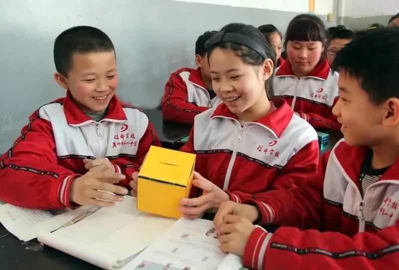 开学啦迎接新生,开学啦迎接新的学期