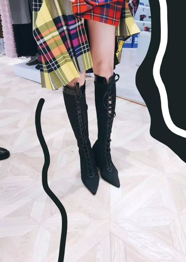 小个子秋冬穿什么款靴子显腿长,显腿细又直的时尚爆款靴子