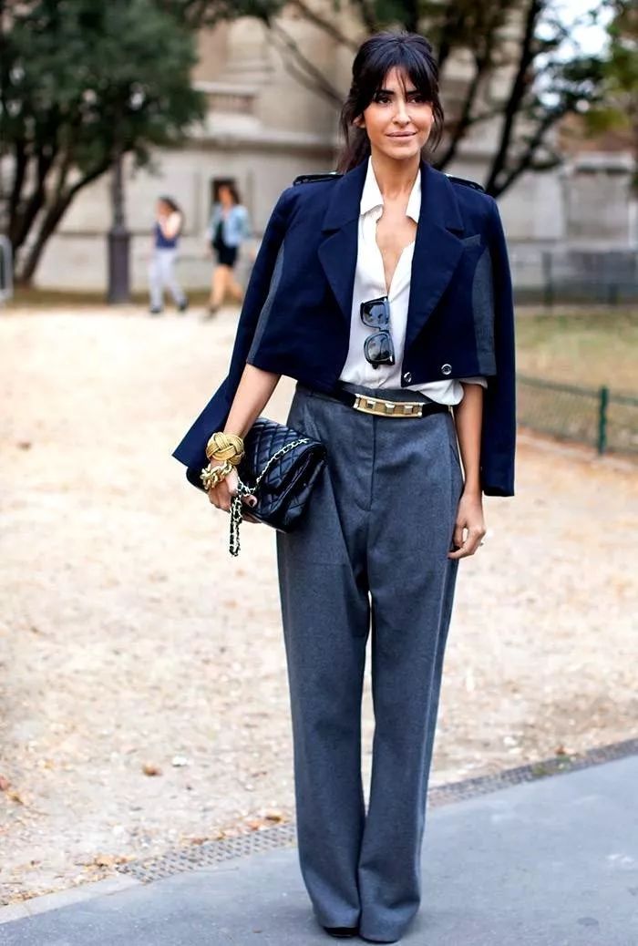 上身壮的女人,穿外套记住4要4不要,穿搭显壮还没气质