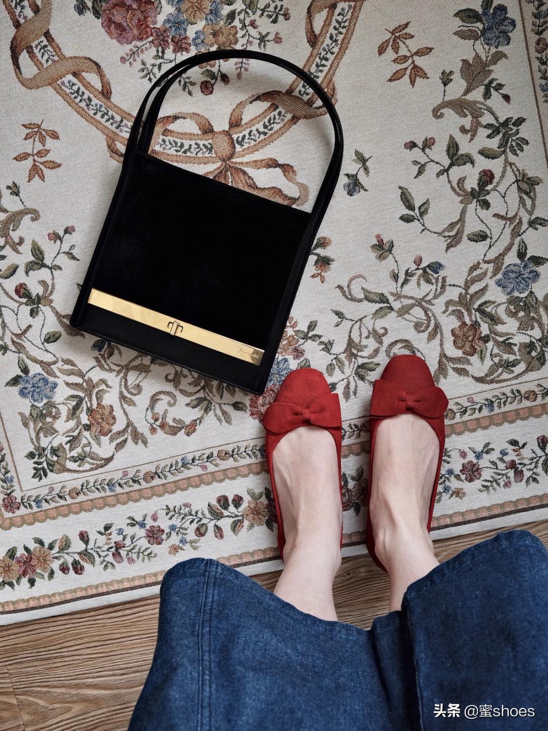 同样是高跟鞋的品类，猫跟鞋、穆勒鞋和玛丽珍鞋有什么不同之处？