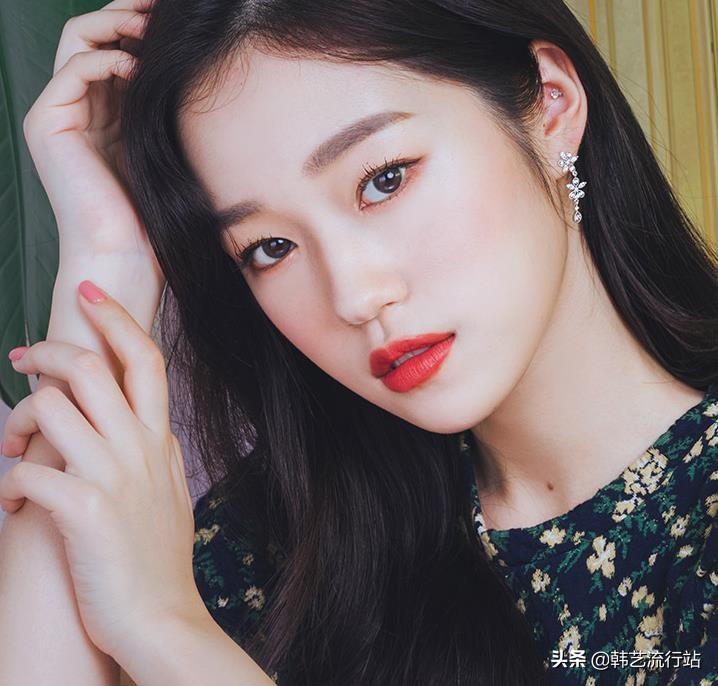 韩国耳环饰品高档气质,韩国低耳洞适合的耳环