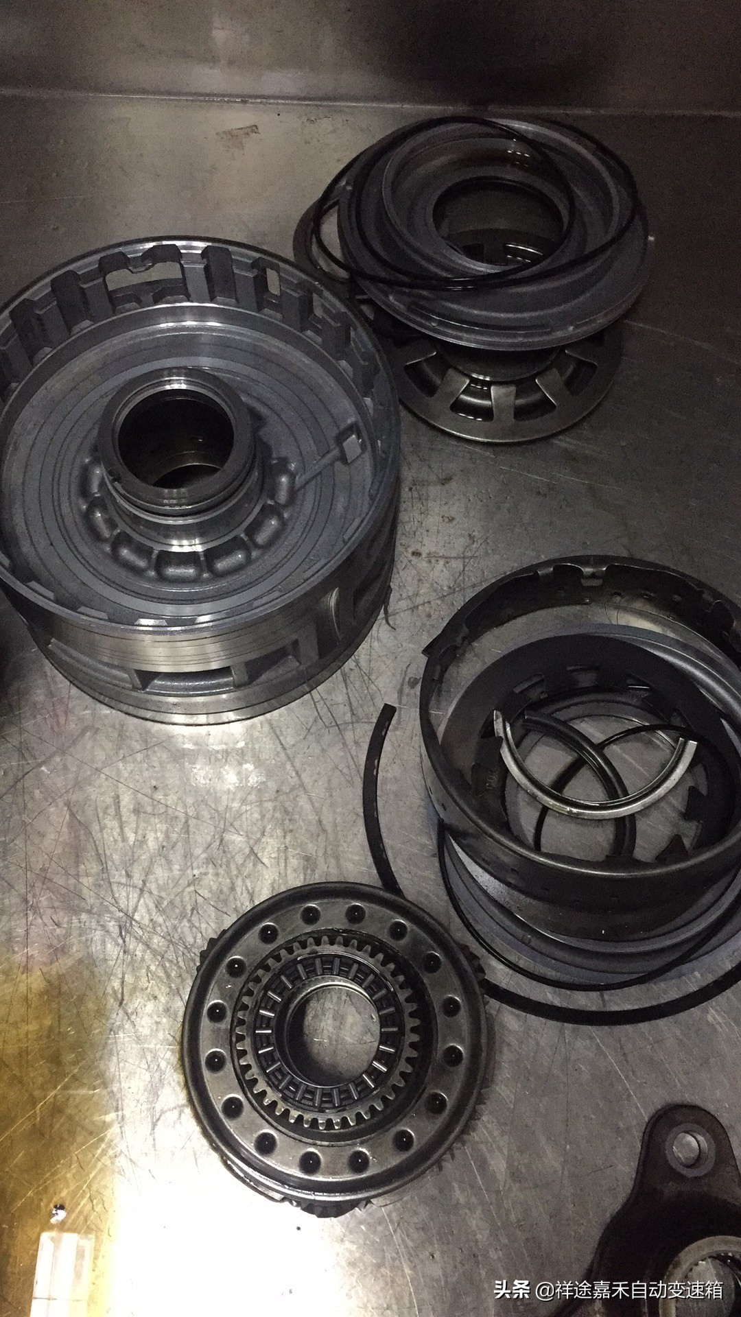 宝马523变速箱打滑修复多少钱,宝马523变速箱打滑严重