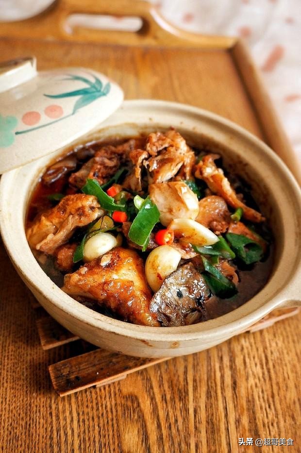 干锅鱼头煲的正宗做法,金汤干锅鱼头