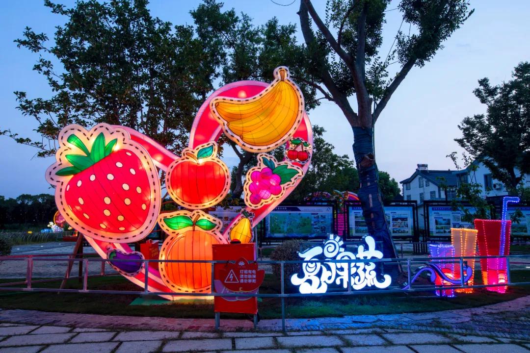 穿汉服赏花灯猜灯谜,苏州周庄古镇汉服