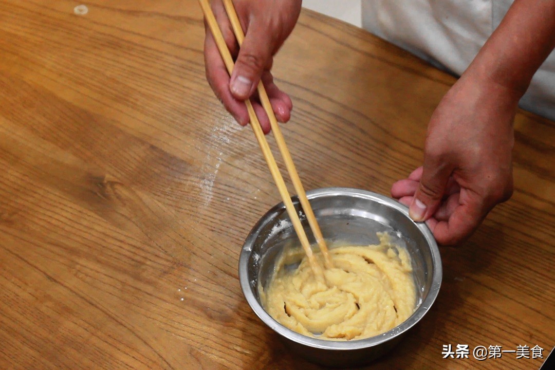 早点摊鸡蛋灌饼去哪里学,早餐店鸡蛋发面饼