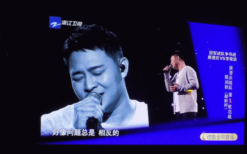 4k巨幕客厅时代专业级家庭影院,4k超清巨幕影院是大屏幕吗