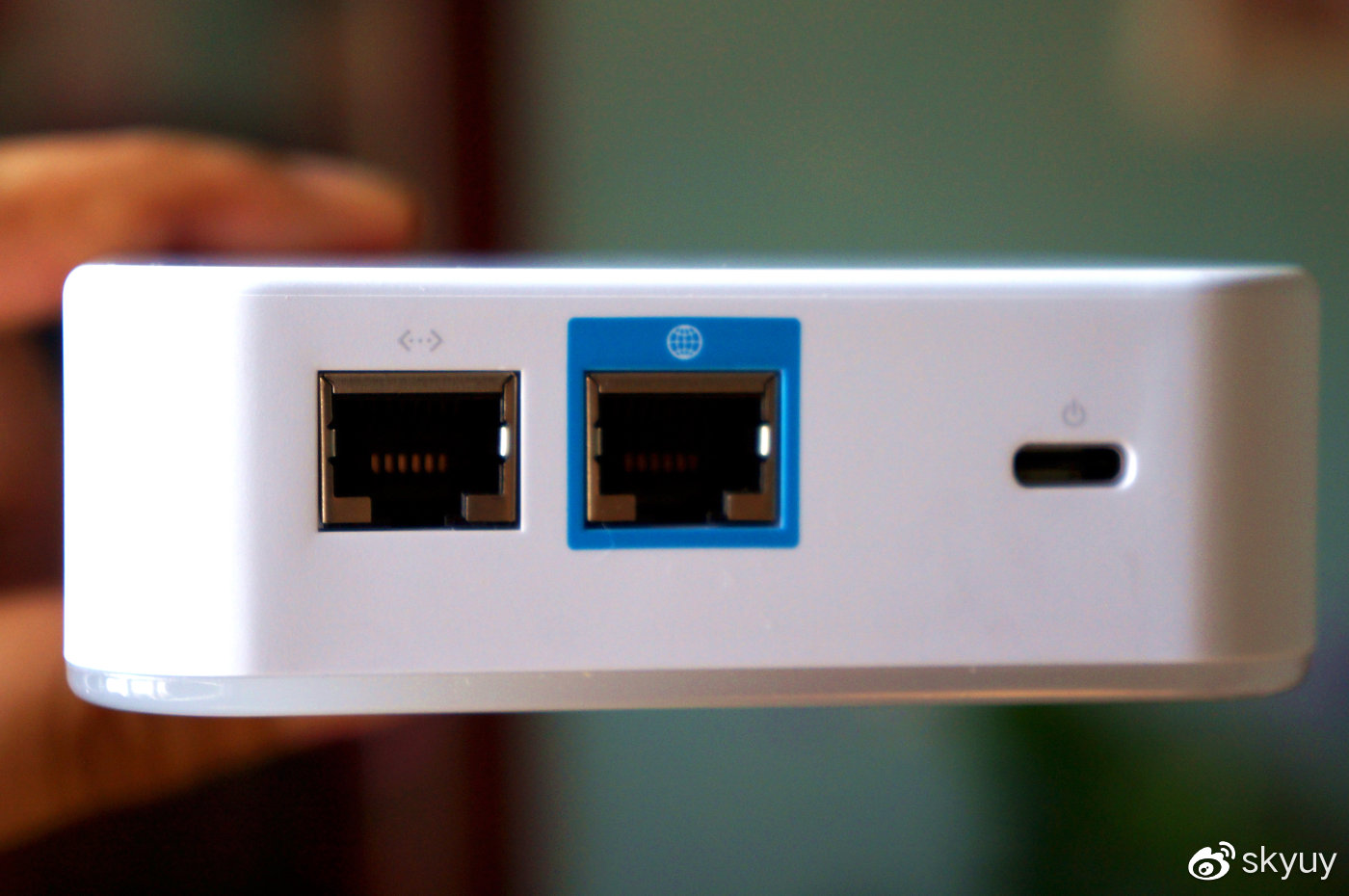 性价比最好的千兆端口无线路由器,超级大路由器