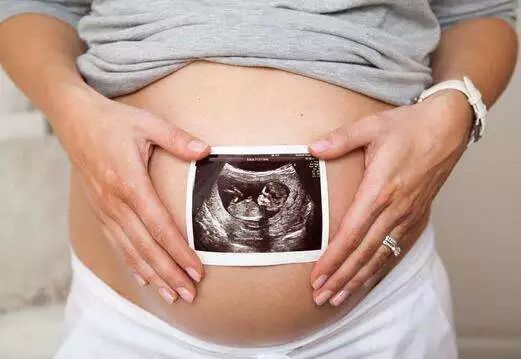 孕妇产检做b超全过程,孕期最重要的检查是四维吗