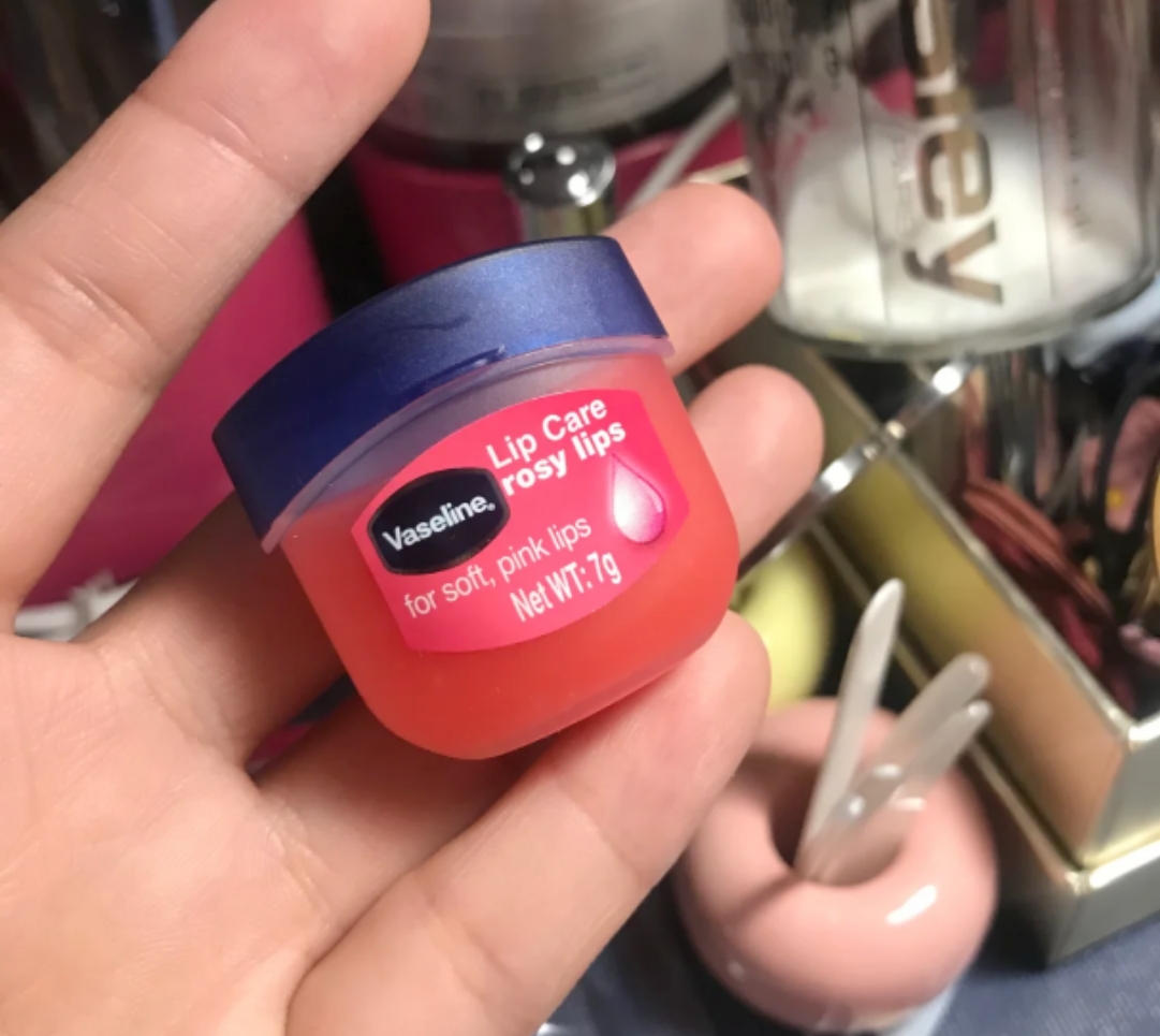 好用的唇膏品牌排行榜前十名女士,最好用的唇膏推荐平价女士