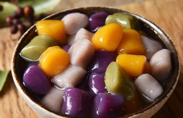 怎样做出来的芋圆才q弹松糯,芋圆怎么做才不粘牙