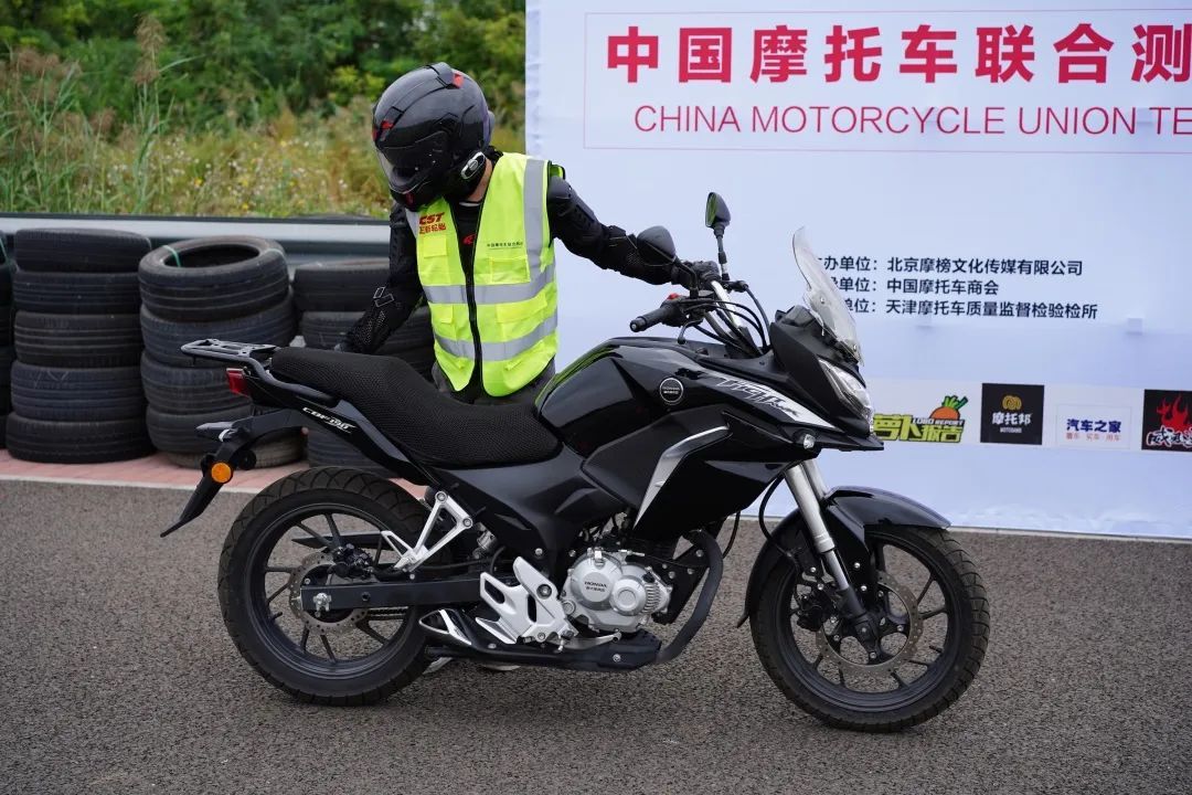 新大洲本田cbf190x长途摩旅,新大洲本田cbf190r对比豪爵nk150