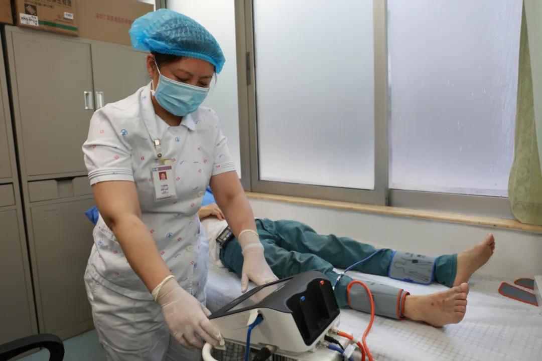 关于512护士节的征文实习生,优秀护士护士节演讲稿范文