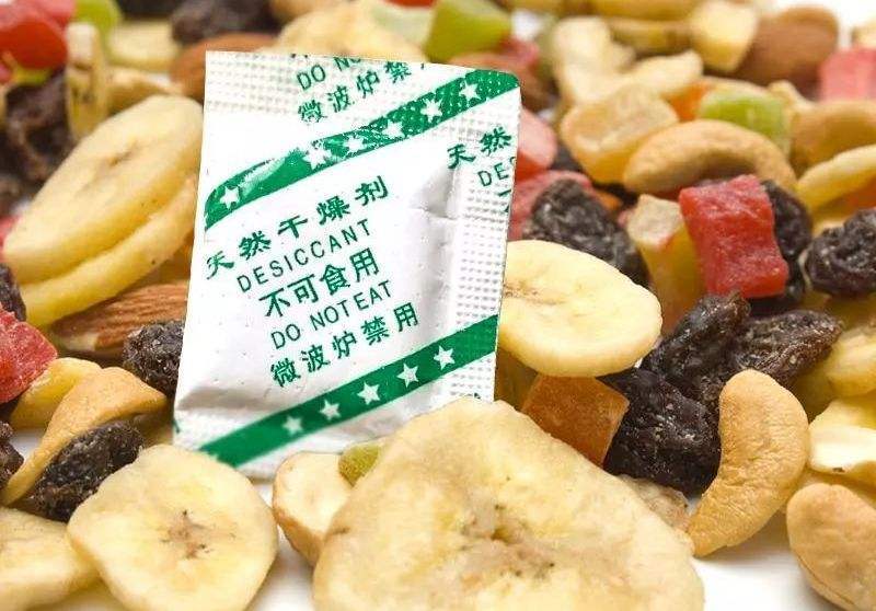 小孩误食塑料珠子几天能排出来,宝宝误食了一颗塑料珠子