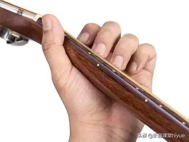 四个最基础的和弦教你,电子琴左手和弦入门简单易懂曲谱