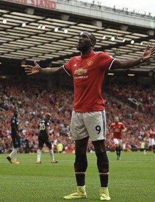 努力的人值得被夸赞,努力的人值得被肯定