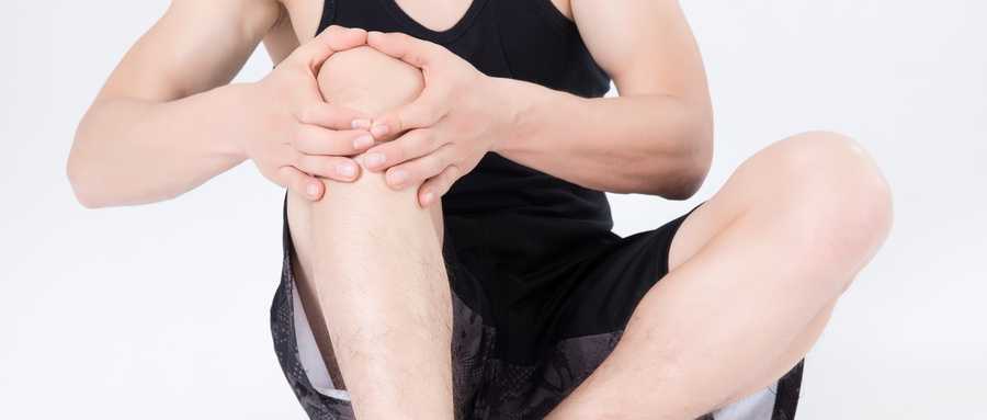 膝关节痛是什么原因才14岁,年纪轻轻膝盖内侧疼是怎么回事