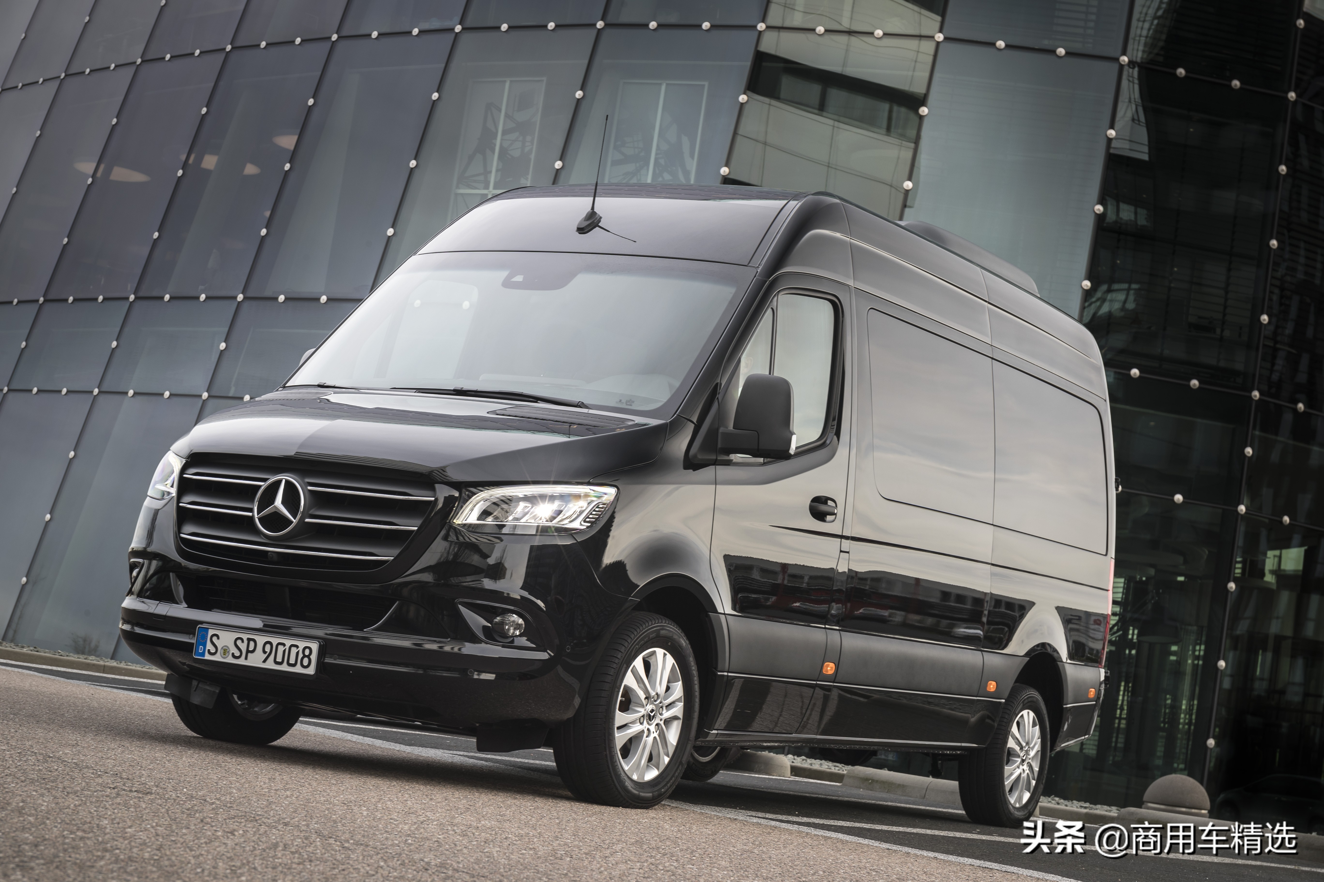 奔驰凌特商用车,第一代奔驰凌特商务车