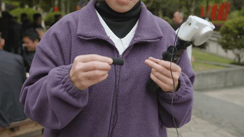 索尼无线麦克风使用方法,索尼麦克风领夹式声音小