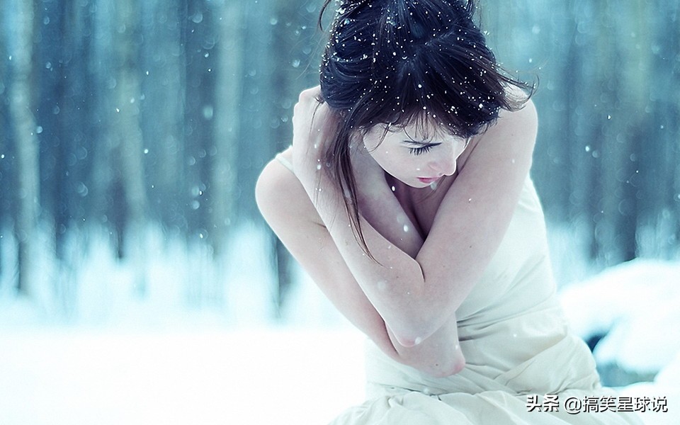 熊孩子往钢琴上浇了一桶水,亲戚家的熊孩子来我家