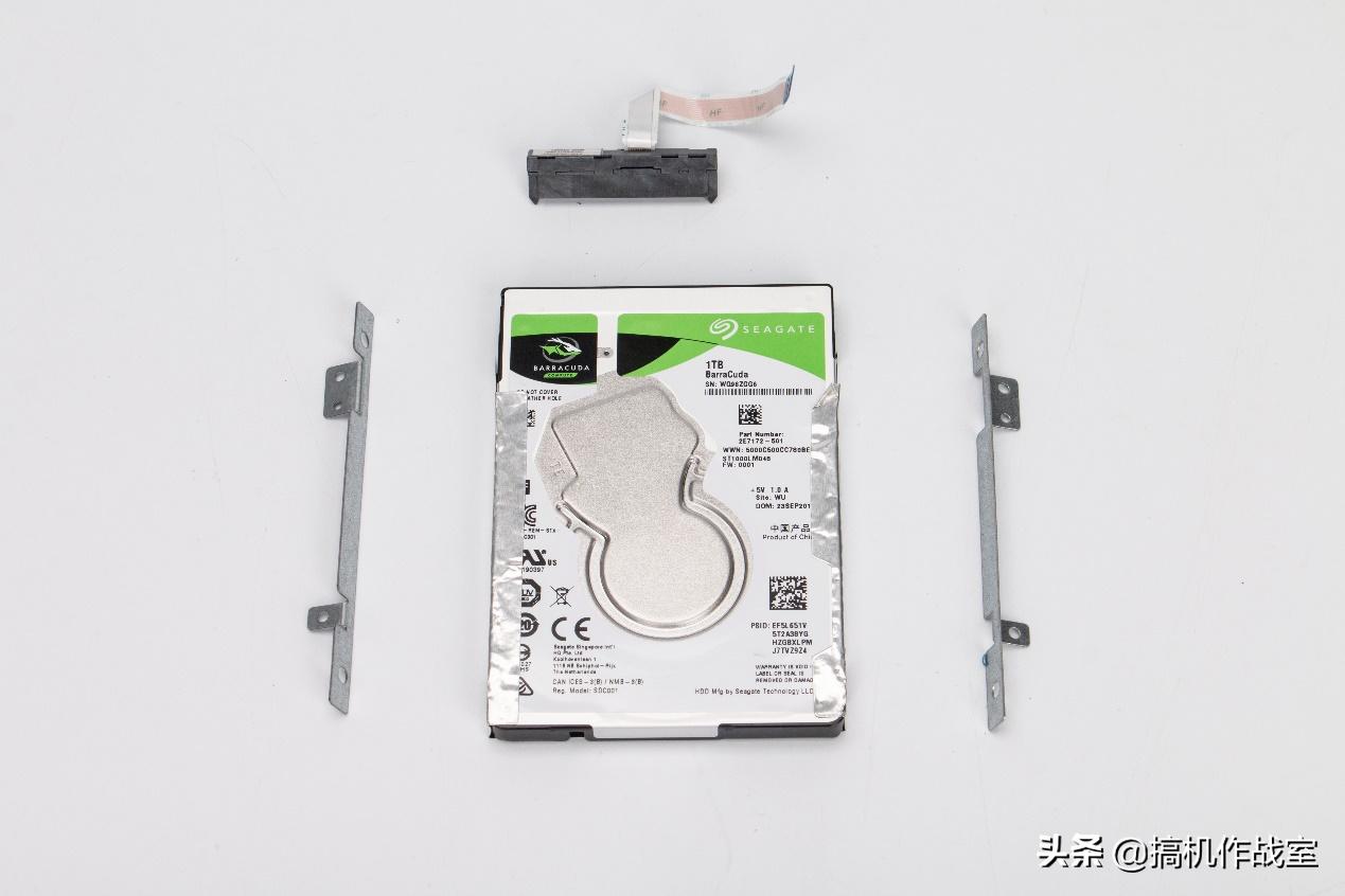 机械师f117-v如何加装硬盘,机械师f117-x笔记本新手教程