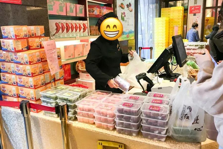 这两家朴实的青团,秒掉了市面上各种作妖对手...