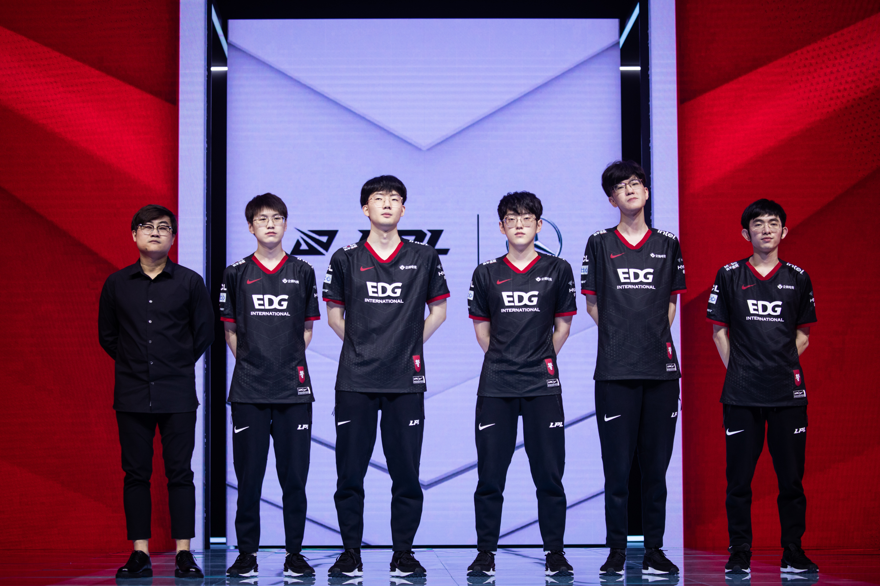 lpl春季赛最新战况rng复盘,lpl夏季赛总决赛rng对战fpx