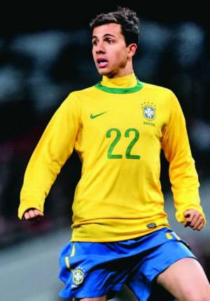 卢西奥足球集锦,卢西奥中卫有多厉害