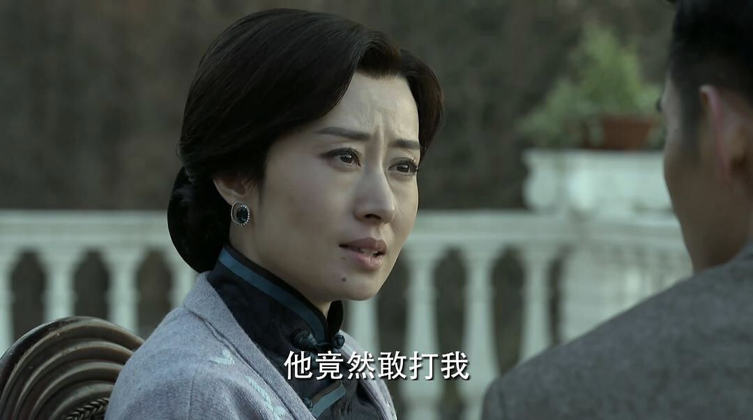 45岁刘敏涛风格大变,44岁刘敏涛活得有多潇洒