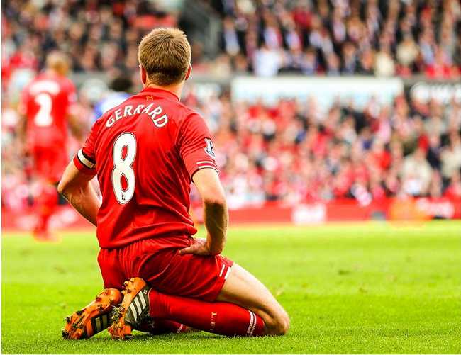 30年了利物浦终于捧起英超奖杯,重温利物浦英超夺冠