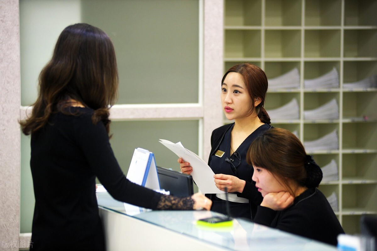 销售赞美顾客话术对话,销售夸赞客人的十句话