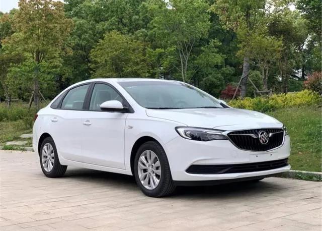 四缸英朗和轻混哪个好,英朗三缸和四缸哪个省油