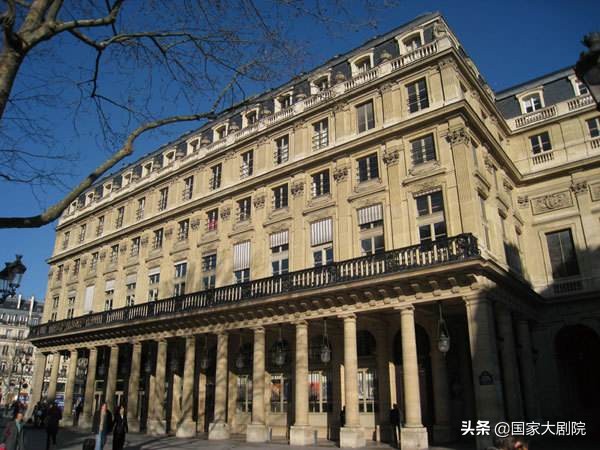 德国奥芬巴赫简介,奥芬巴赫和巴赫是一个人吗