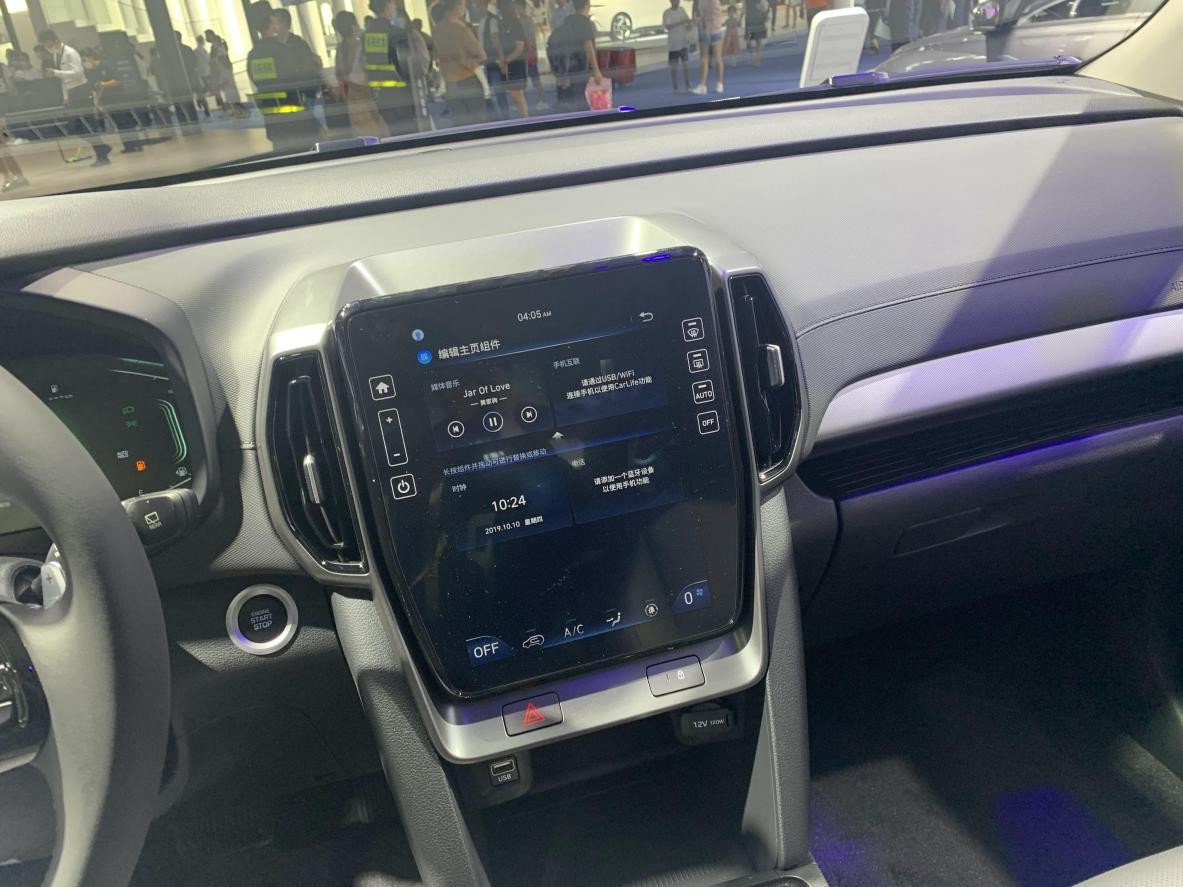 新款ix35系统升级,现代ix35动力2.0和1.4t哪个好