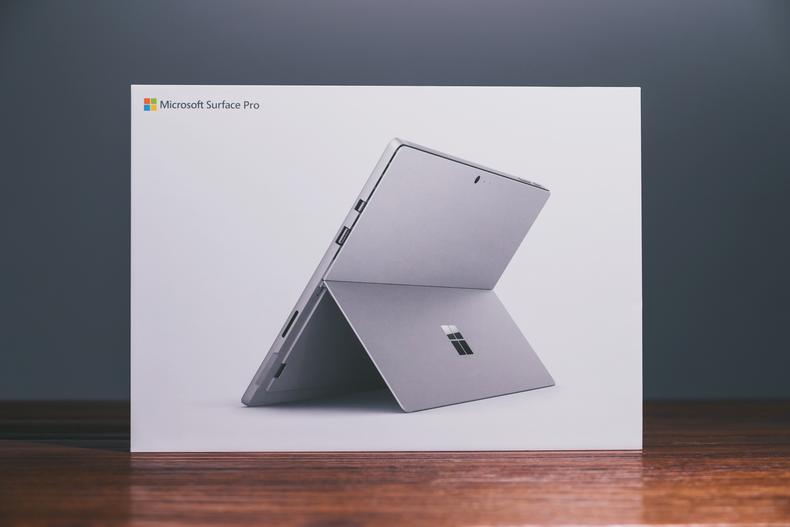 微软surfacepro6可以安装win11,微软surfacepro6可以玩游戏吗