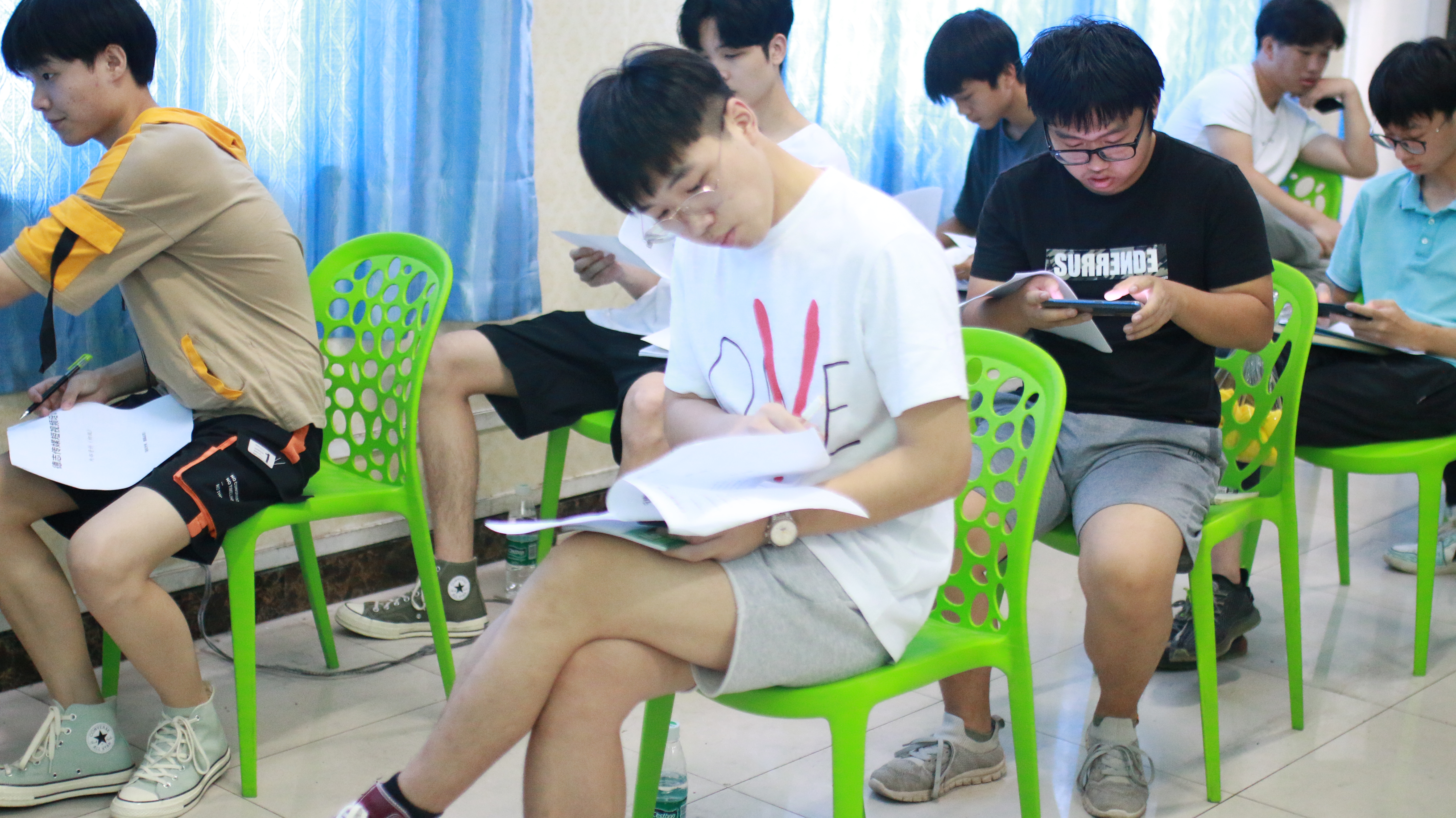 初中毕业学it技术一年学费多少,it技术学习要多久多少学费