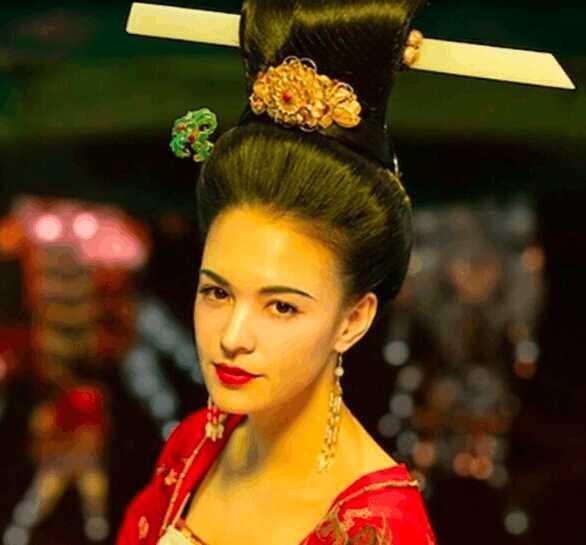 一骑红尘妃子笑杨贵妃吃荔枝,杨贵妃一骑红尘妃子笑下一句