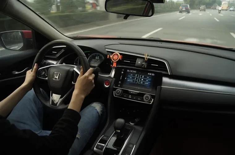 10万左右思域,10万买思域能买几年的