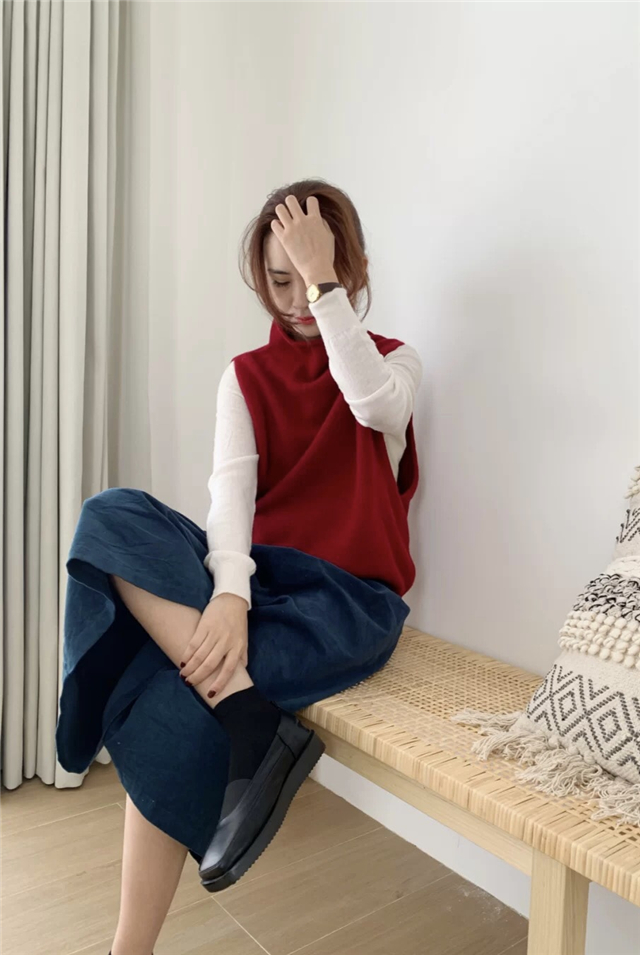 红色是秋冬最显气质的时髦的颜色,怎么把红色穿出不落俗套的时髦感