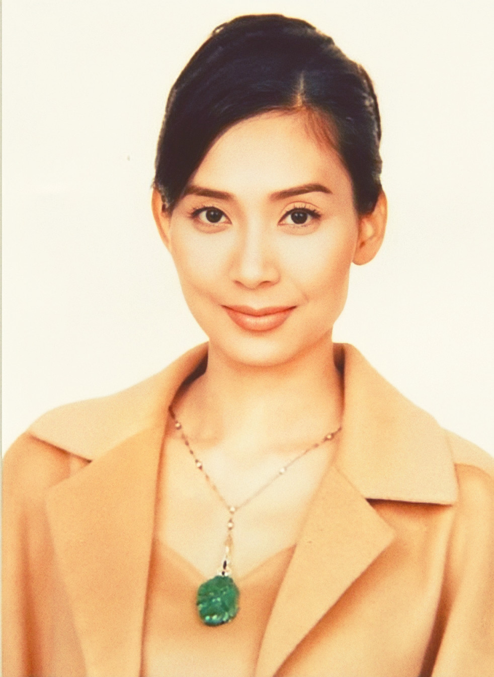 邝美云的现任老公是哪个,港台女神邝美云