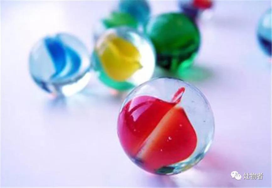 蜻蜓眼古珠,外国人看曾侯乙墓出土文物