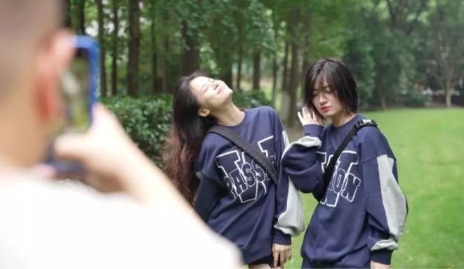 他把拥有百万粉丝的店铺从零转型创立男装品牌