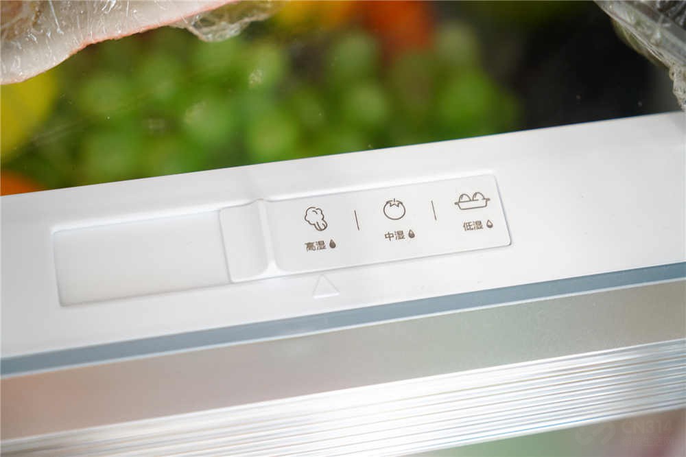 美的冰箱MR531四开门实测,美的双开门541升冰箱是无霜的吗
