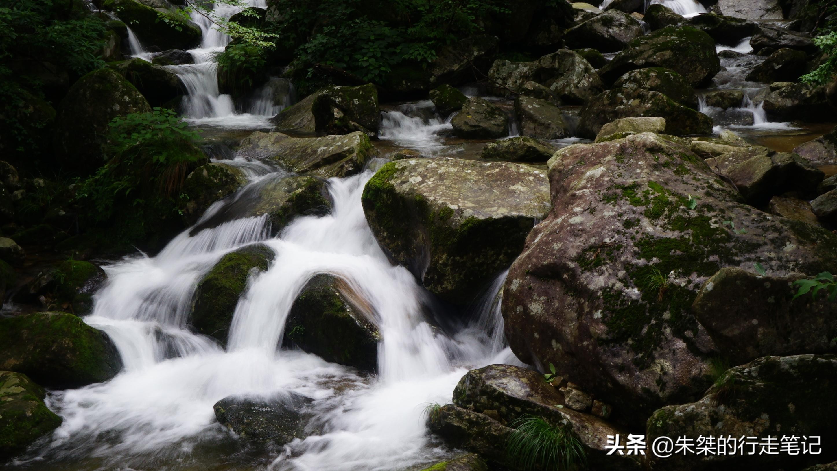 大别山里天堂寨风光秀丽,巍峨壮丽的大别山