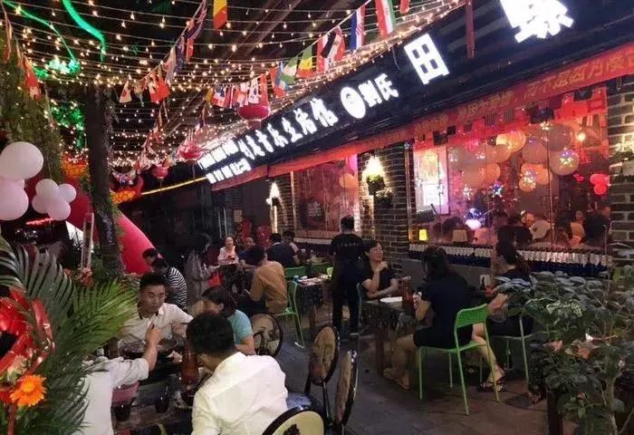 南宁最好吃的田螺煲,南宁田螺鸭脚煲