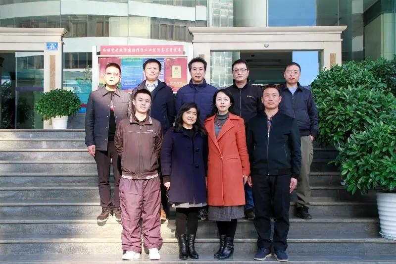 云南省五菱荣光,云南荣光集团