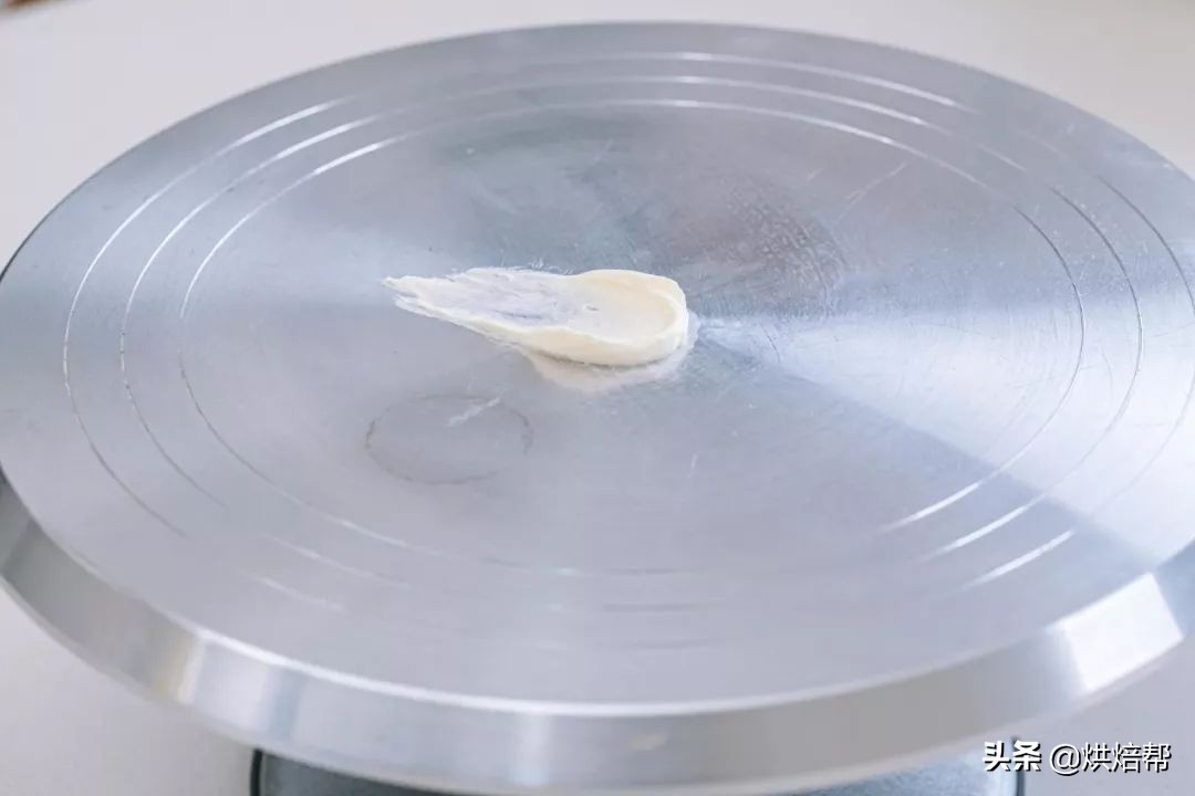 学会这个裱花技巧手残党都不怕了,新手小白裱花怎么练习