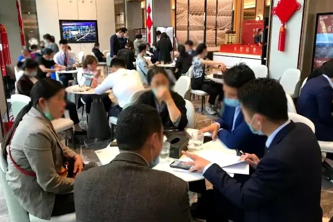 双湖环绕大学城,双湖奇观城东大学城